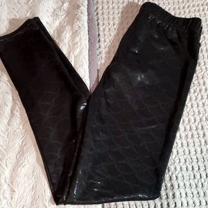 NWT Black mermaid leggings